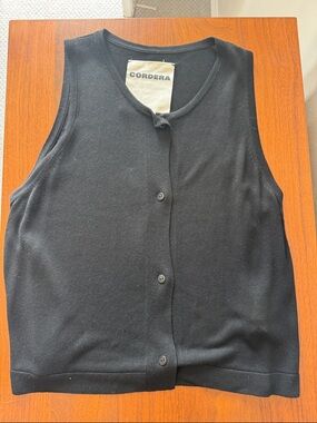 Cordera Women's Black Sleeveless Button-Front Tank